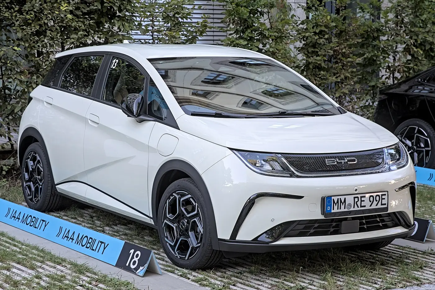 BYD Dolphin Extended Range ปี 2023 EV คันเล็ก