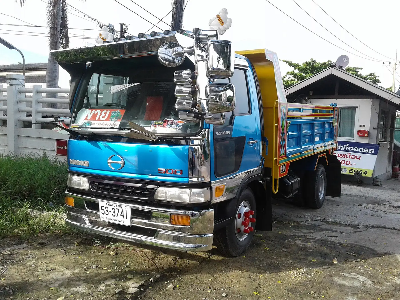 Hino 500 Series สิบล้อ ดั๊มพ์ ปี 2018 พร้อมทำงาน