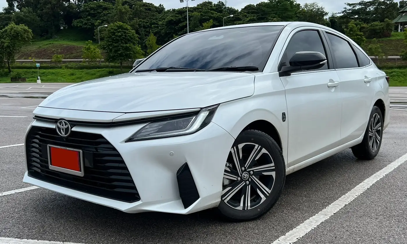 Toyota Yaris Ativ 1.2 Sport Premium ปี 2022